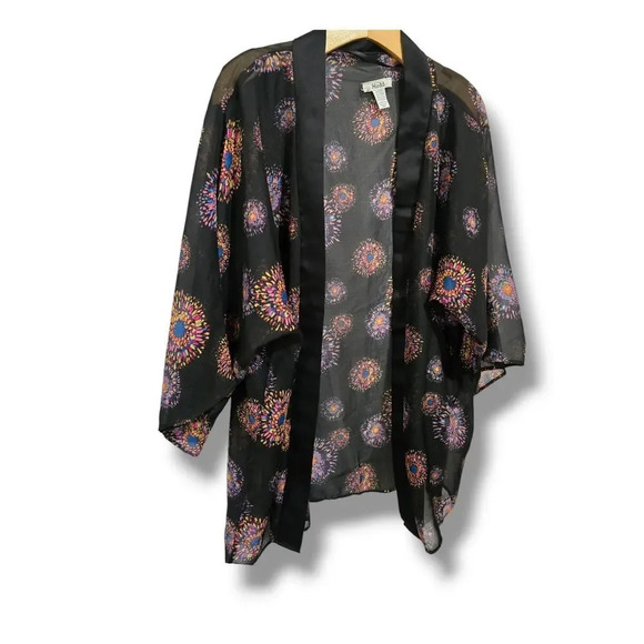 MUDD women's black multicolor Pattern semi-sheer short sleeves kimono cardigan​ - Picture 2 of 7